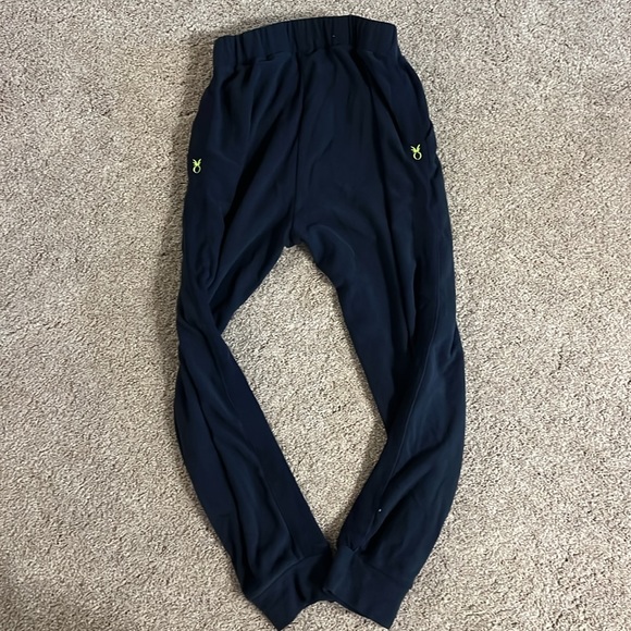 Dudley Stephens navy terry joggers with grosgrain detail on legs and has pockets - Picture 2 of 6